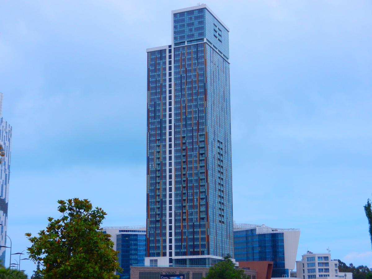 Mimino Apartment Deluxe First Line 巴统 外观 照片