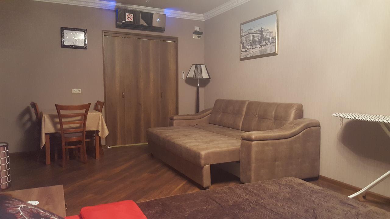 Mimino Apartment Deluxe First Line 巴统 外观 照片