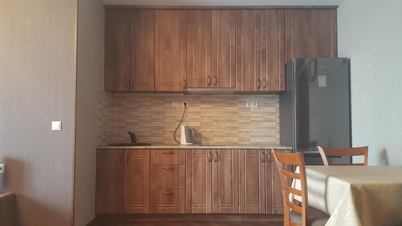 Mimino Apartment Deluxe First Line 巴统 外观 照片