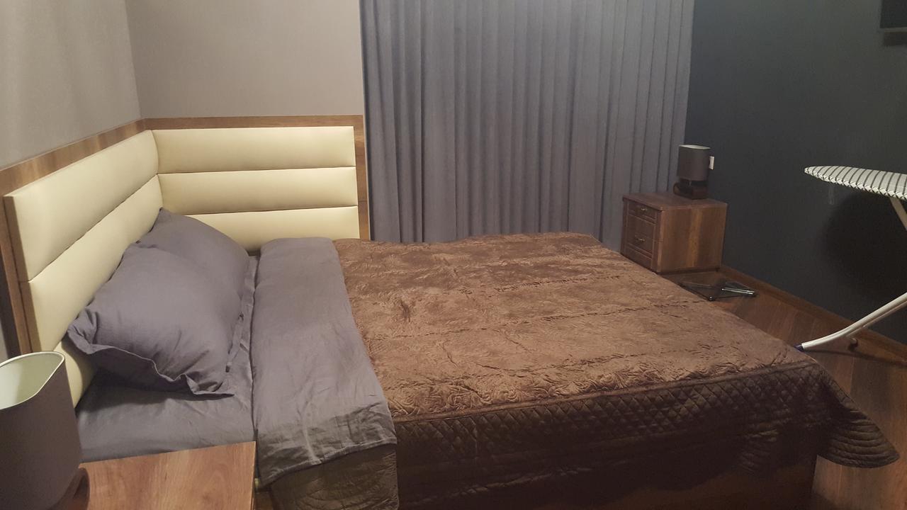 Mimino Apartment Deluxe First Line 巴统 外观 照片